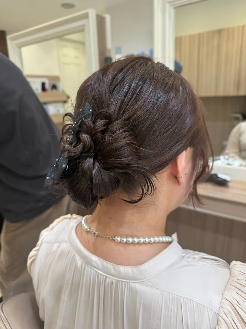 セミロング ヘアアレンジ ヘアセット 韓国ヘアメイク🎀/ 縮毛矯正✨山本媛香のヘアスタイル