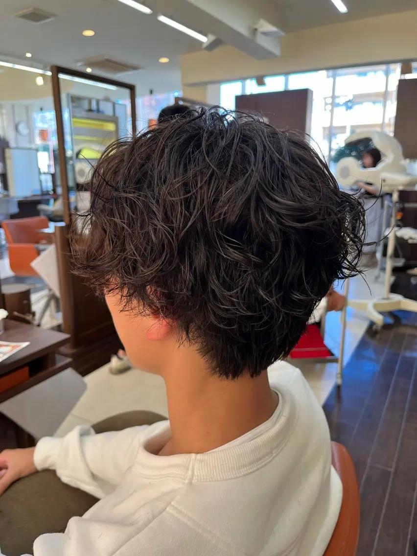 ショート パーマ メンズ メンズパーマ スパイラルパーマ 🧊メンズ特化🧊 高木航希のヘアスタイル