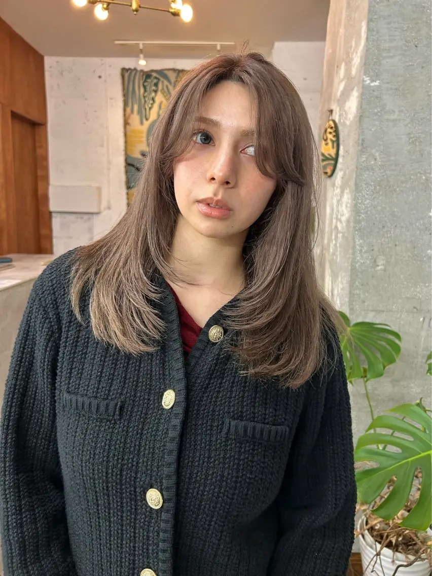 U30【全体ブリーチ＋オンカラー】の写真