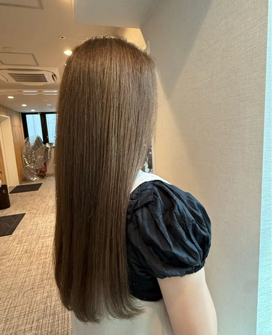 ロング 韓国ヘア・アイ 」サナのヘアスタイル
