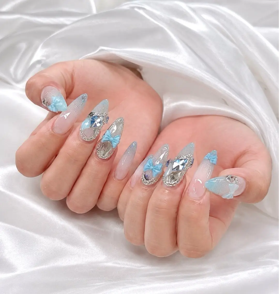 ネイル アートネイル ジェルネイル キラキラネイル 韓国ネイル ロングネイル Labon Nails Artのネイルデザイン