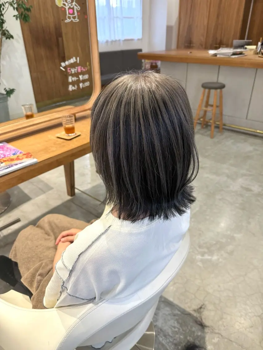 ミディアム カラー 黒髪 ブリーチ シルバー カット ヘアカラー fulam/ WATANABEのヘアスタイル