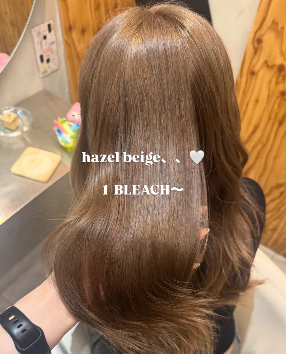 カラー ヘアカラー 🌙ヘーゼルベージュ レイヤーカット🌙のヘアスタイル