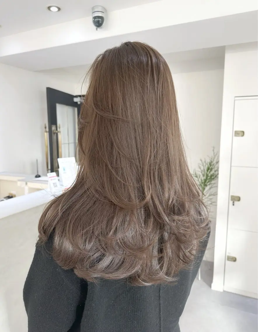 ロング カラー 最高峰髪質改善💎 レイヤーカットのヘアスタイル