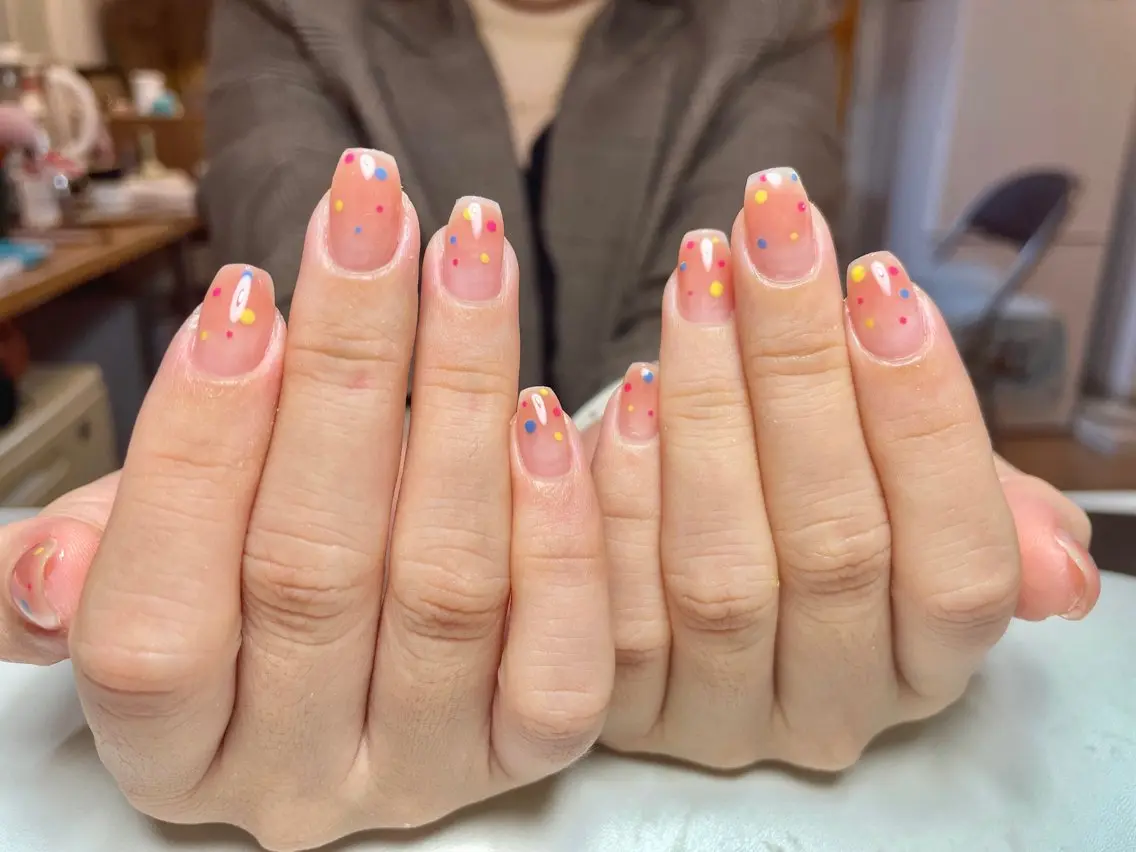 ネイル ハンドネイル 楊 蓉のネイルデザイン