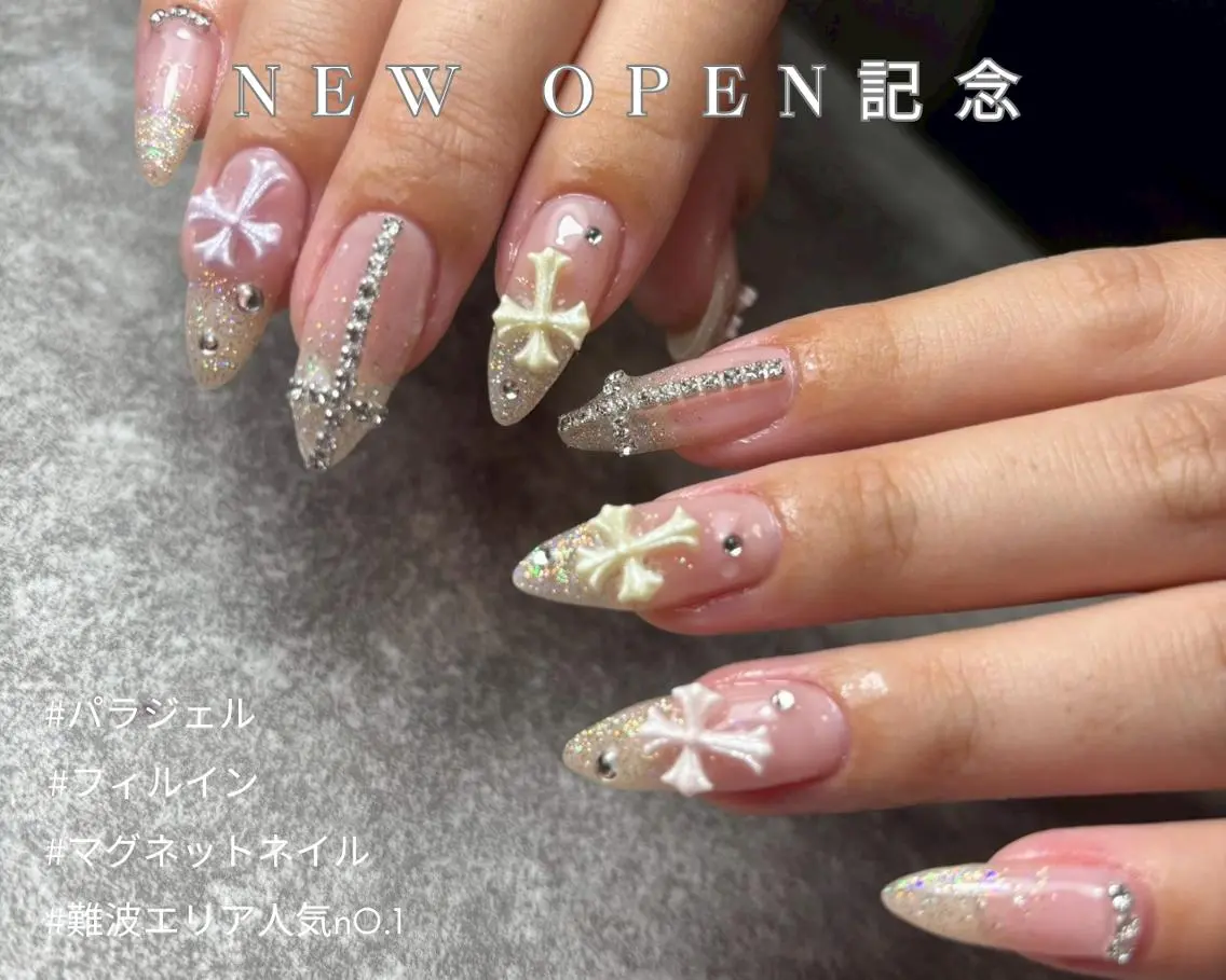 ネイル オーロラネイル ボルドー クリアネイル フラッシュネイル フットネイル ハンドネイル メラク難波/長さだし パラジェルフィルインのネイルデザイン