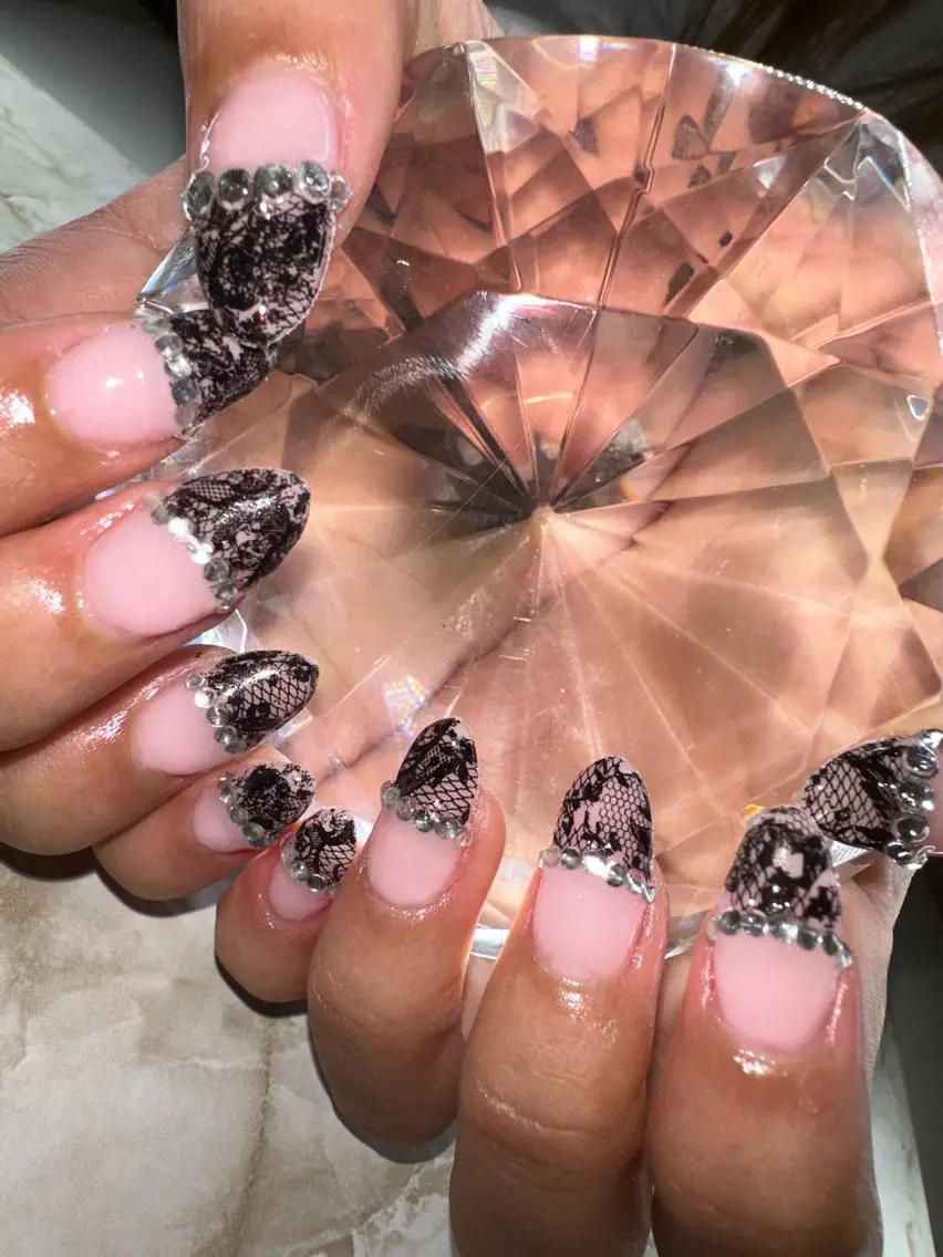 ミディアム ハンドネイル YOKOSUKA NAILS💅✨のネイルデザイン