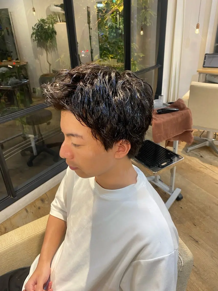 ショート メンズ メンズパーマ メンズショート スパイキーショート メンズツイストパーマ ショートヘア BELO / yuzuのヘアスタイル