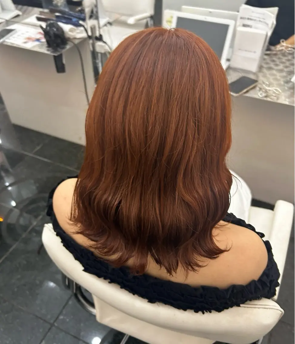 ミディアム カラー ブリーチ ブラウンカラー ダブルカラー ブリーチなしカラー オレンジ ヘアカラー ガーリー×韓国🎀 ⟡.·天野結良⟡.·のヘアスタイル