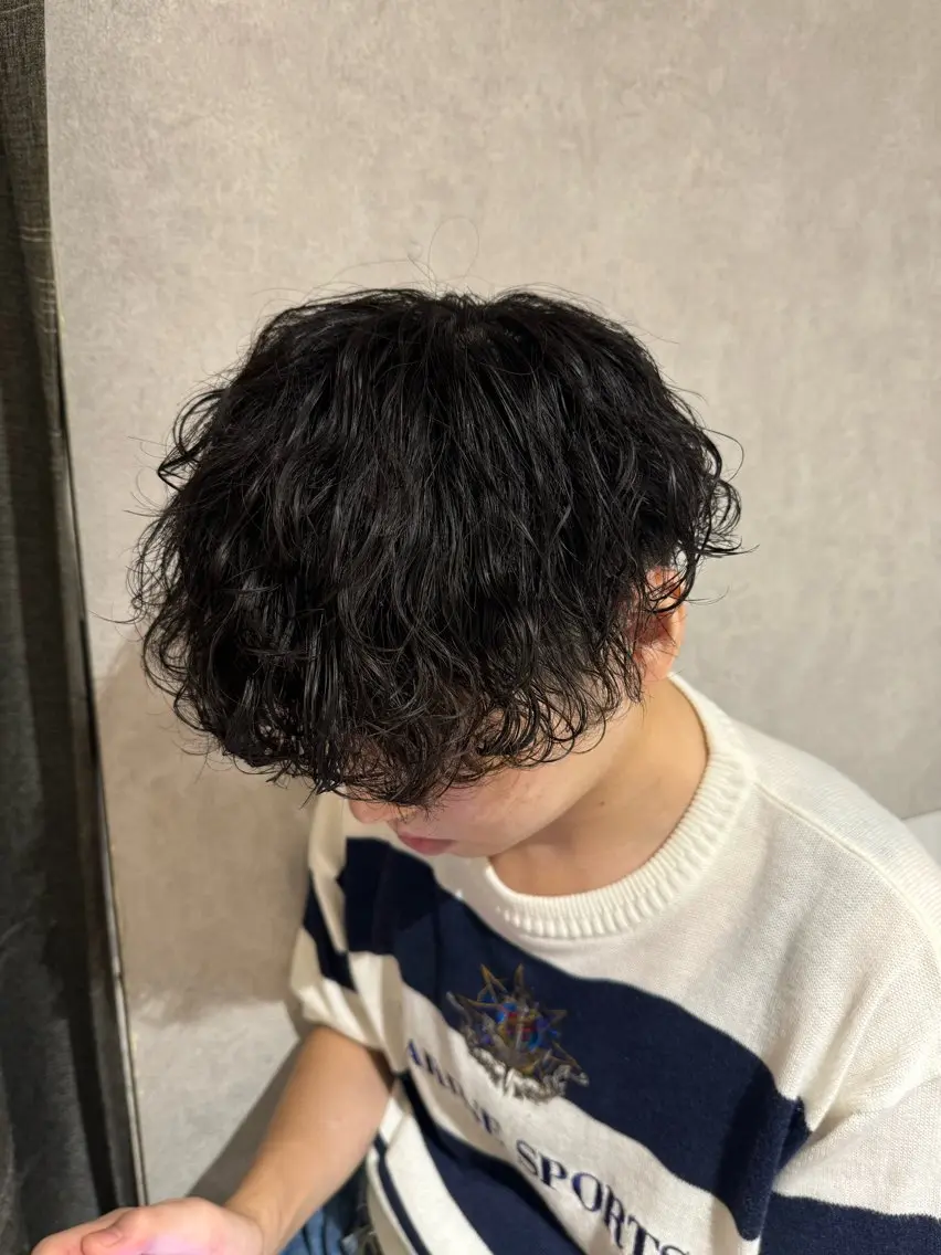 パーマ メンズ メンズパーマ 波巻きパーマ 山口 彩乃のヘアスタイル