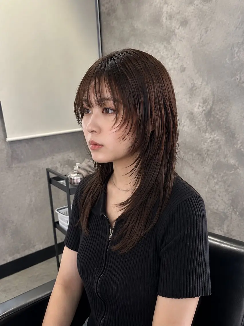 セミロング ハッシュカット カット トリートメント 楠奥 結衣のヘアスタイル