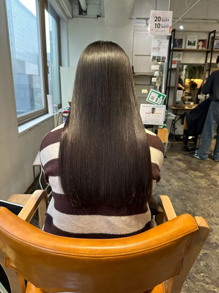 ロング 金 春江のヘアスタイル