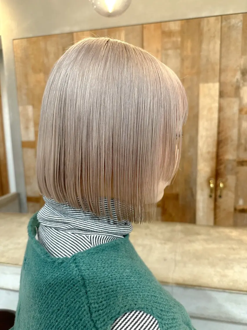 ミディアム カラー ブリーチ ハイトーンカラー トリートメント 原宿パーソナルカラー 診断／KAE✨🧚のヘアスタイル