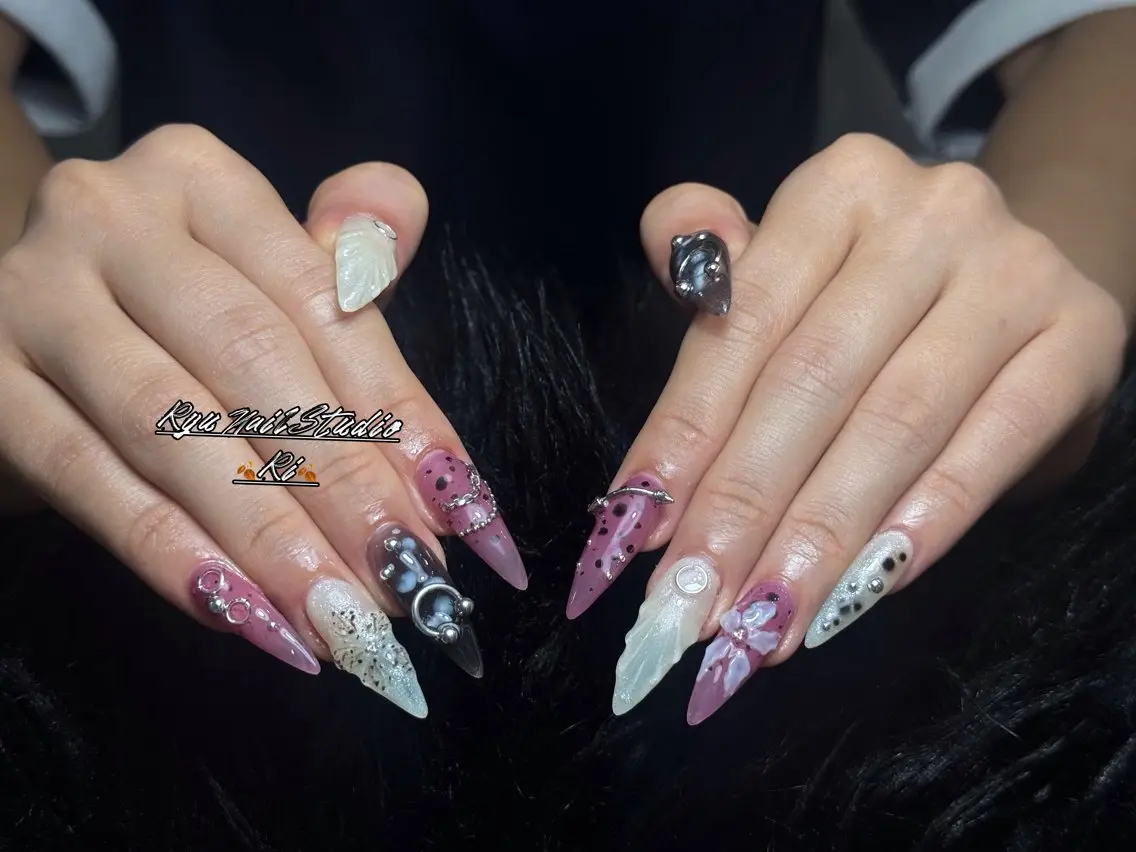 ネイル アートネイル フラワーネイル ジェルネイル グラデーション マグネットネイル ハンドネイル Ryu Nail Studioのネイルデザイン