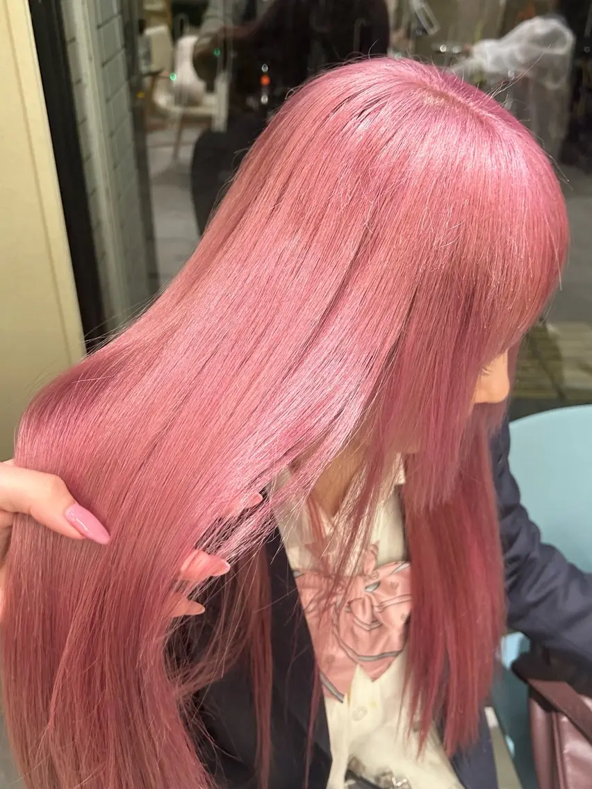 ロング カラー ヘアカラー トリートメント 寺澤 花梨のヘアスタイル