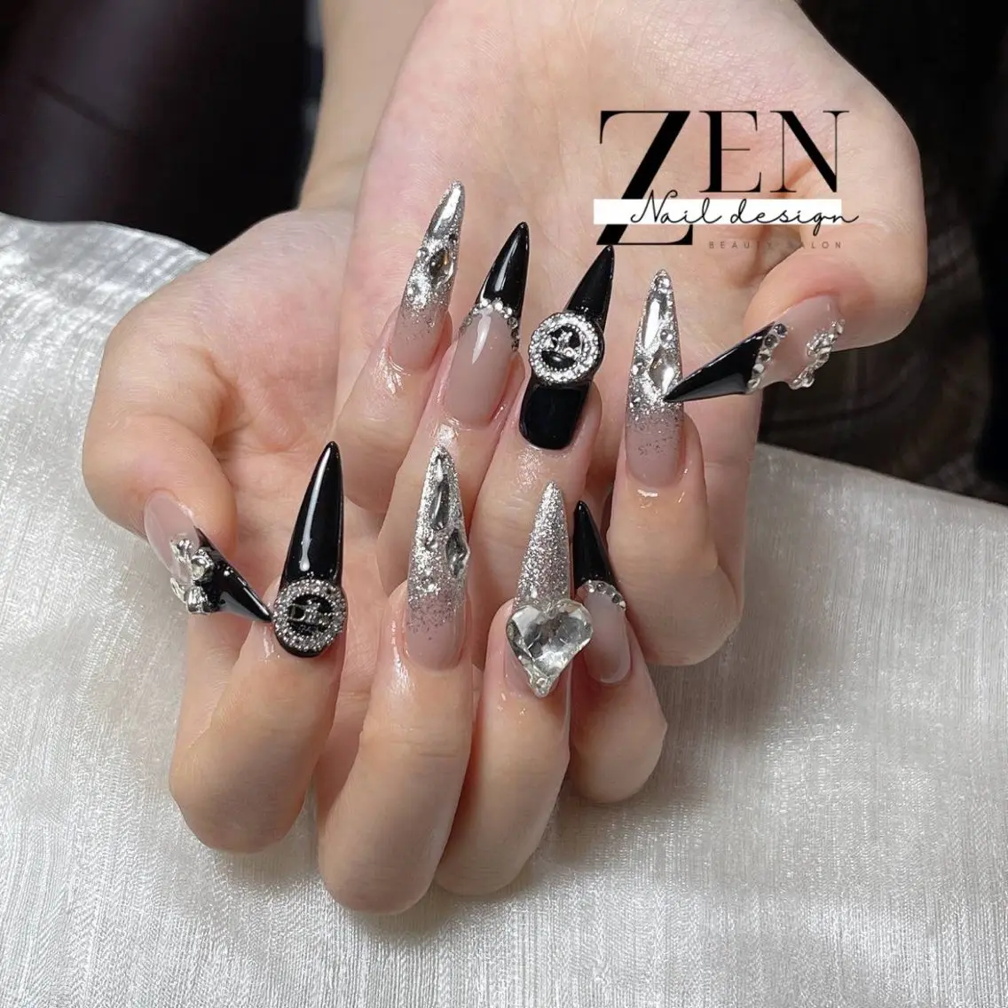ネイル 持ち込み スカルプネイル ネイルチップ ハンドネイル Zen Nail Design 池袋のネイルデザイン