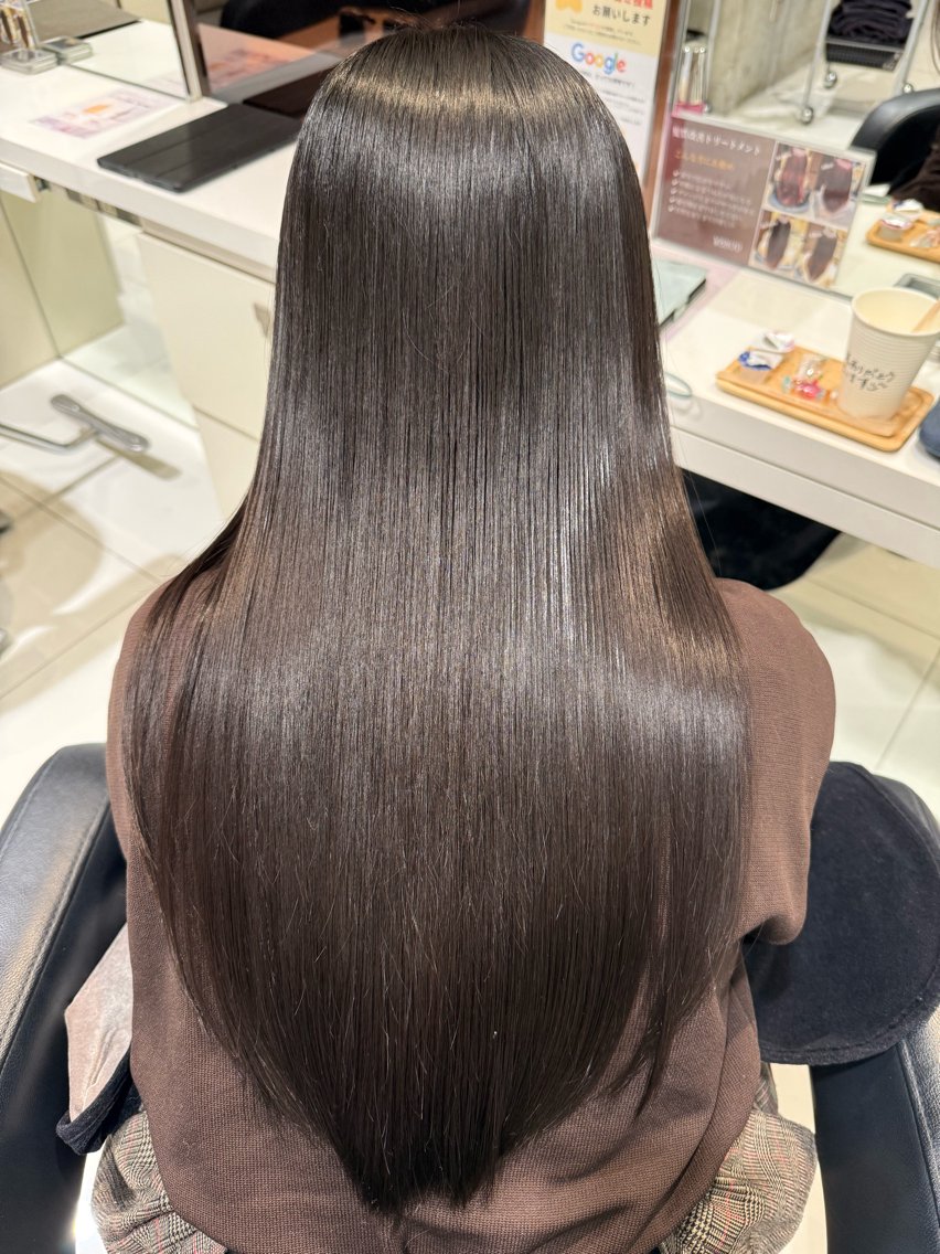 ロング 縮毛矯正 トリートメント AVANCE emiのヘアスタイル