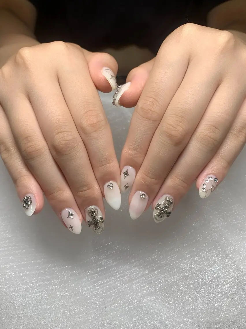 ネイル akina nailsのネイルデザイン