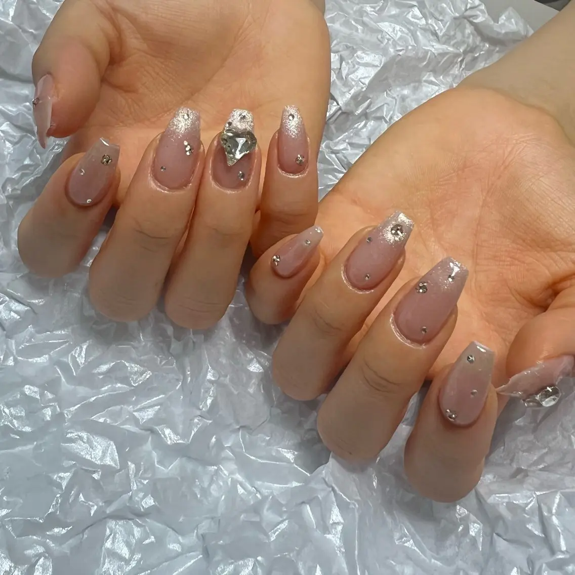 ネイル オーロラネイル 長さ出し ジェルネイル 氷ネイル・うるうるネイル 韓国ネイル ハンドネイル Lumiereva nail salonのネイルデザイン