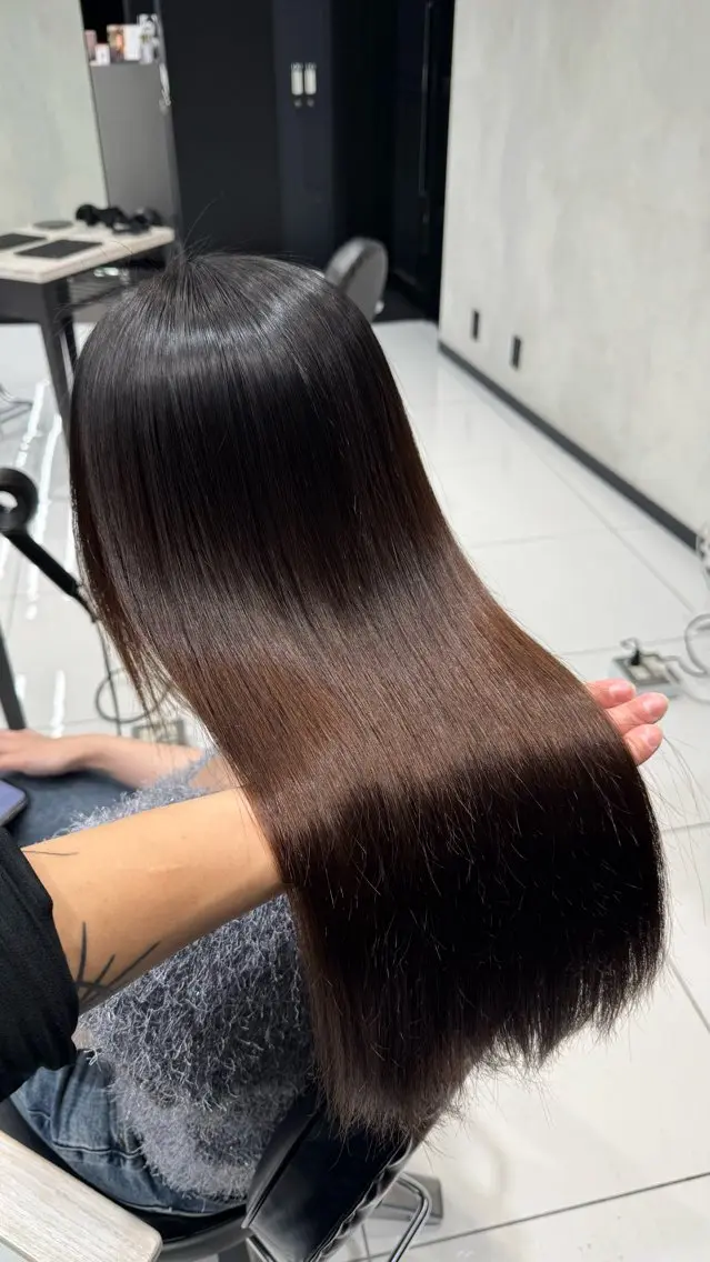 ロング カット ヘアカラー 川田大輝 ナチュラルモードのヘアスタイル