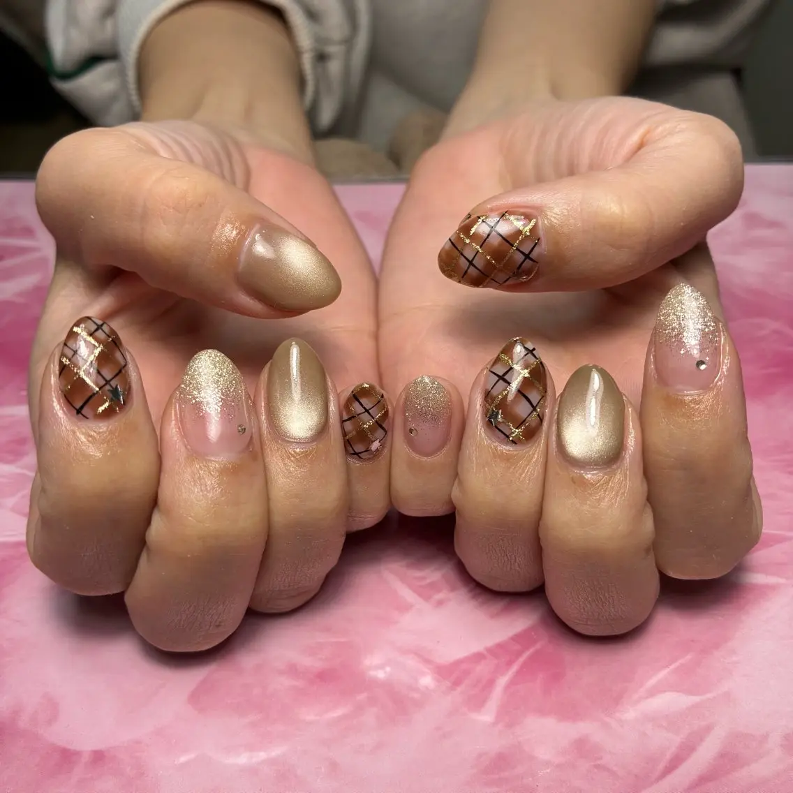 ミディアム ハンドネイル hs nail salonのネイルデザイン