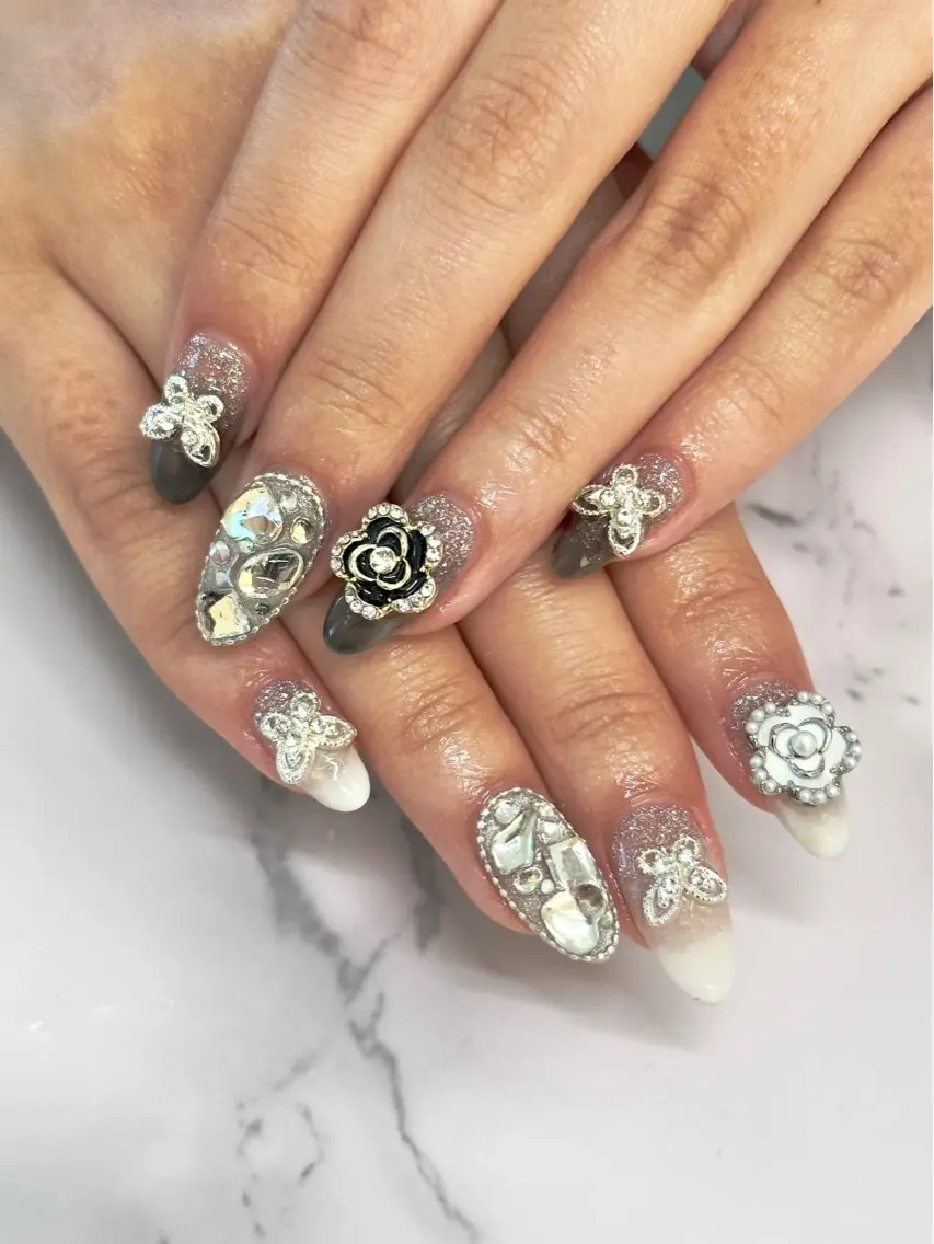 ネイル アートネイル ハンドネイル salon iris 🦋北広島市大曲のネイルデザイン