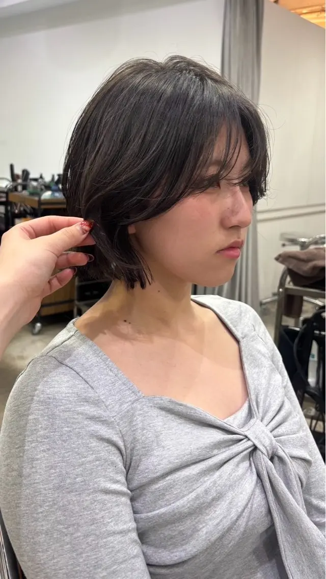 ショート ボブ カット ザクザクレイヤー/ 日向🌻🫧のヘアスタイル