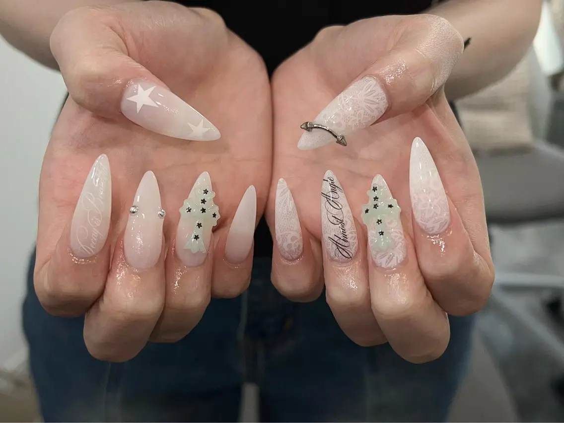 ネイル チークネイル 長さ出し フレンチネイル ジェルネイル ガーリー ハンドネイル Sora  Nail Studioのネイルデザイン