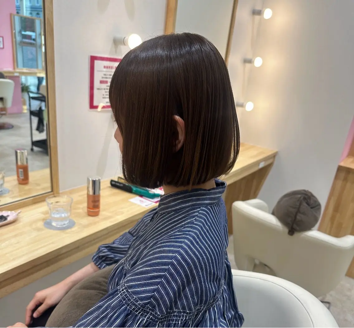 ショート カラー カット ヘアカラー 淡い暖色カラー🩰 girly ♡ ノアのヘアスタイル