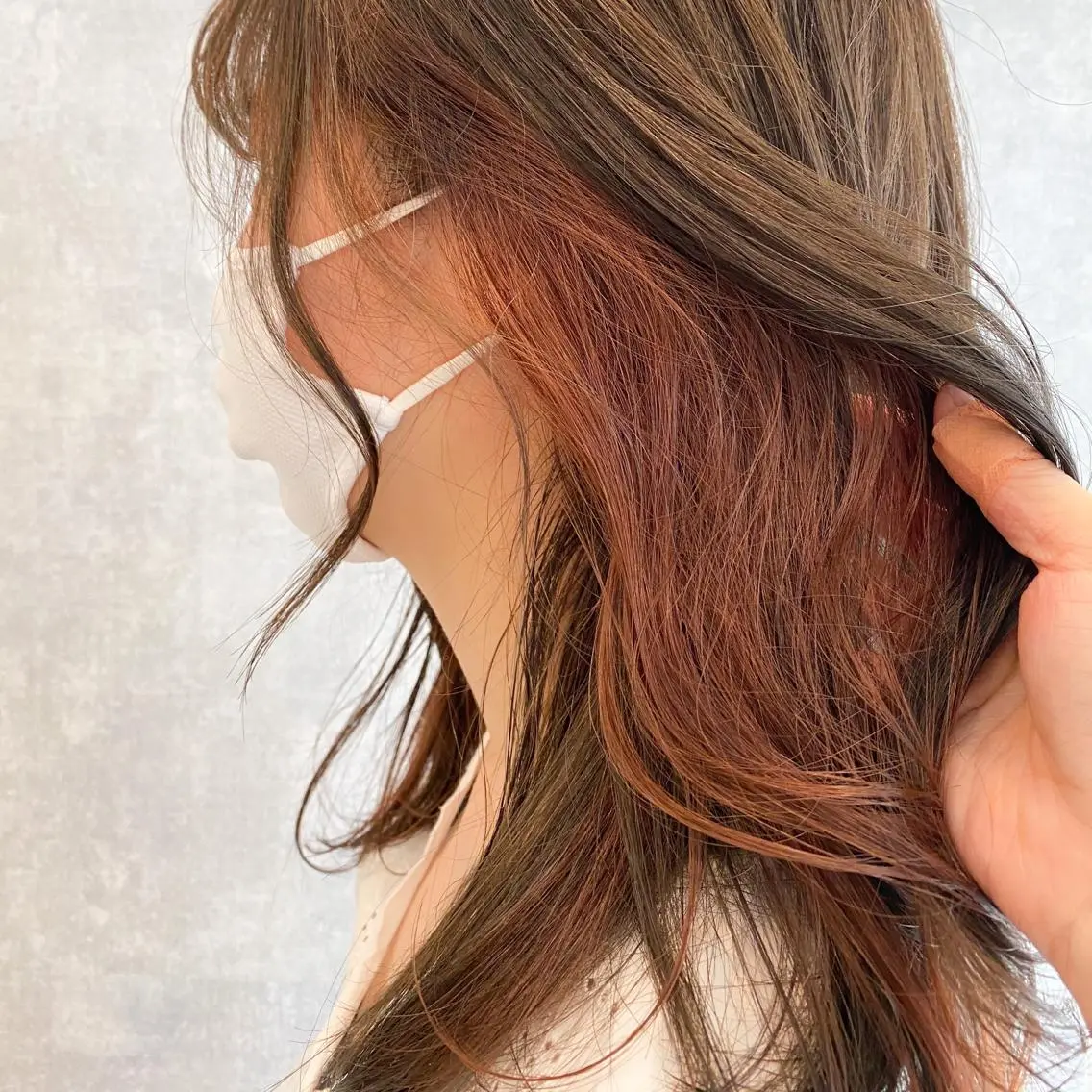セミロング 川尻 詩織のヘアスタイル