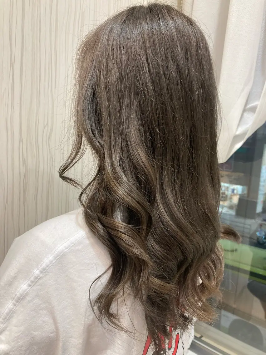 セミロング カラー グレージュ 🦋‪髪質改善🦋‪ 永倉のヘアスタイル