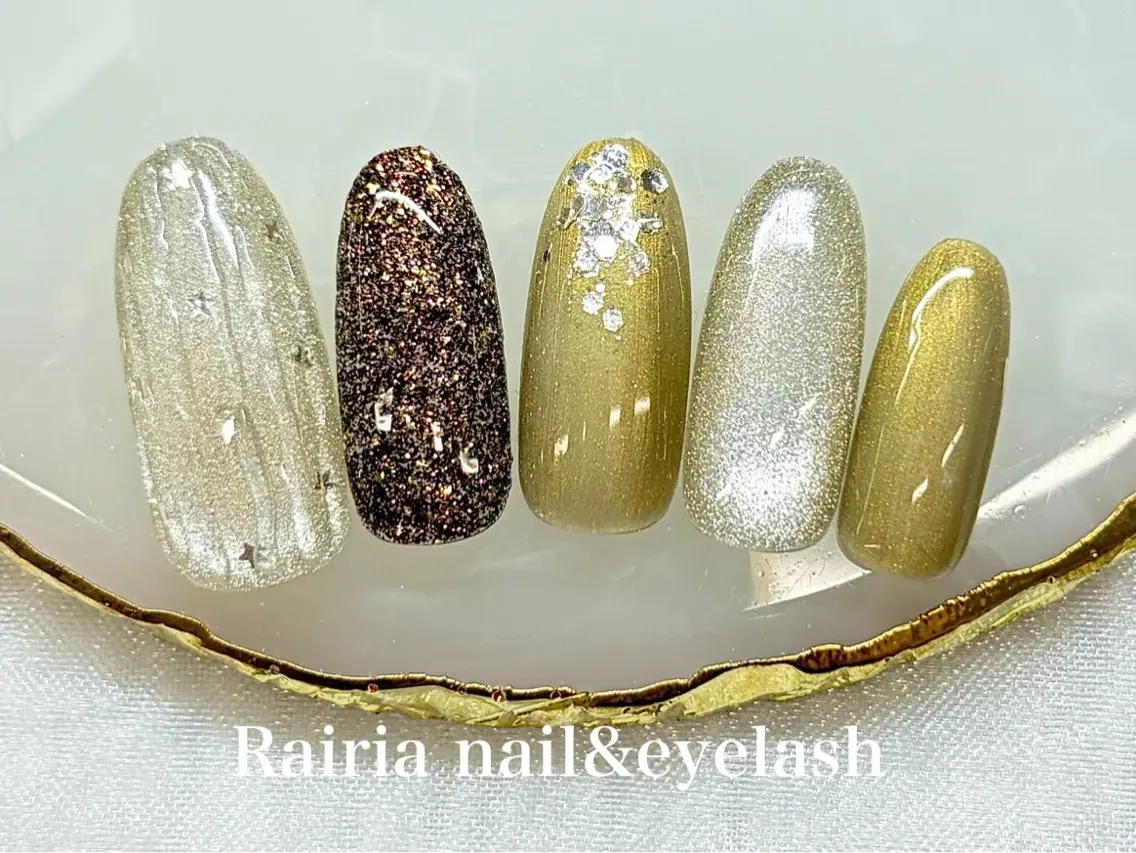 ネイル マグネットネイル ニュアンスネイル ハンドネイル Sato. Rairiaのネイルデザイン