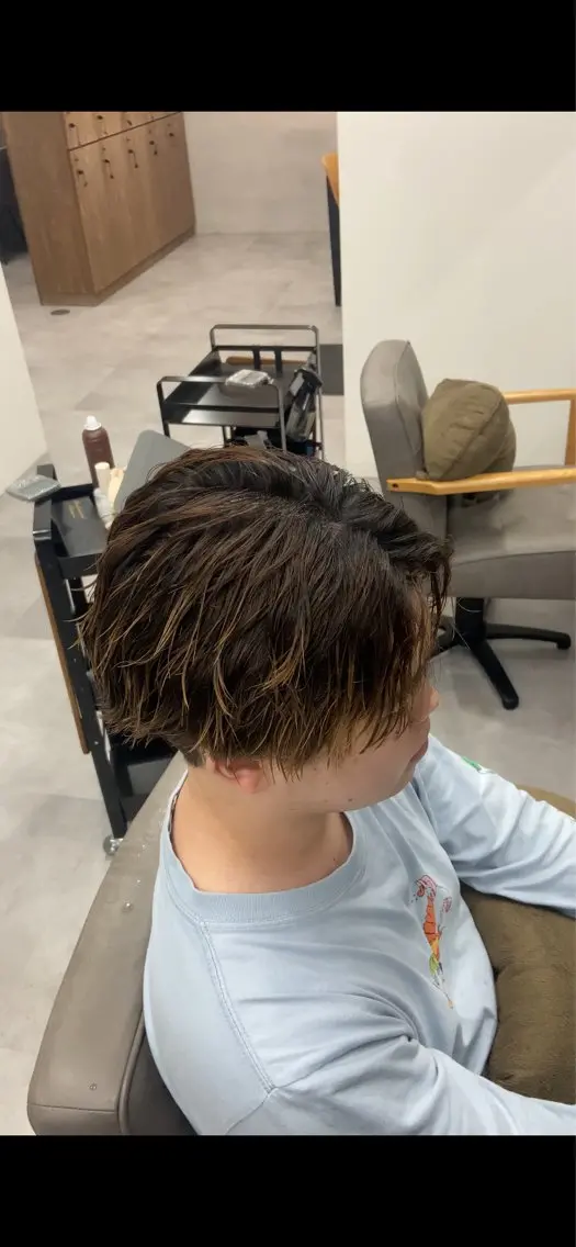 パーマ メンズ センターパート カット パーマ MEN'S HAIR 沖  大雅のヘアスタイル
