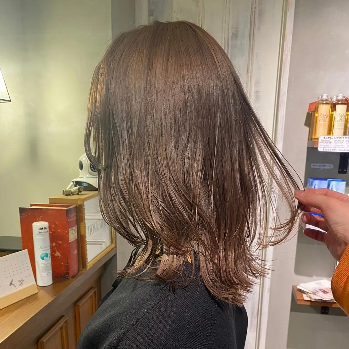 セミロング カラー カット むらたねね🌻 艶髪🫧韓国ヘアのヘアスタイル