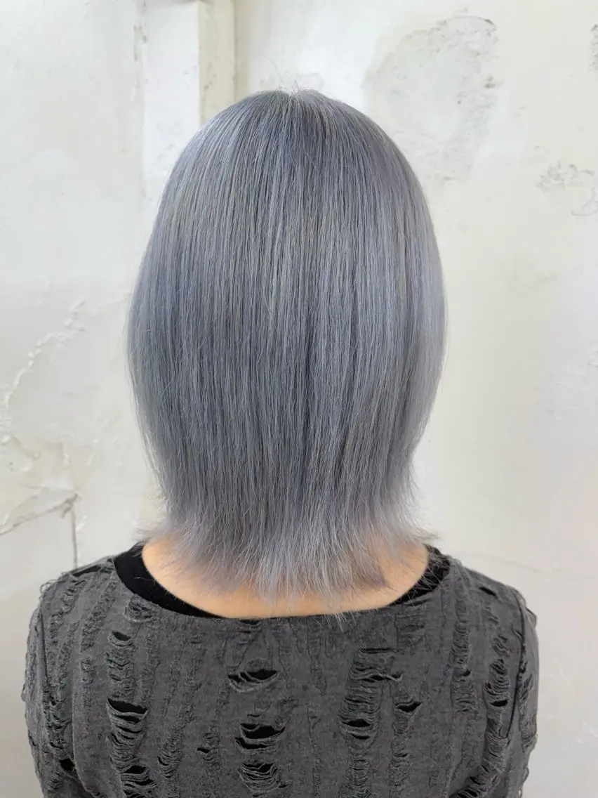 ミディアム カラー ブルーカラー ダブルカラー ヘアカラー トリートメント 𝙃𝘼𝙍𝙐🎀 韓国×エクステのヘアスタイル