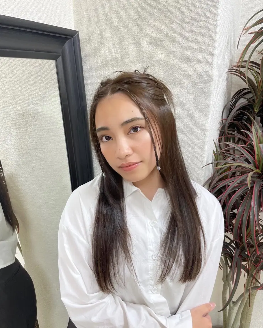 ロング ヘアカラー ブリーチカラー🎀 エクステmiinaのヘアスタイル