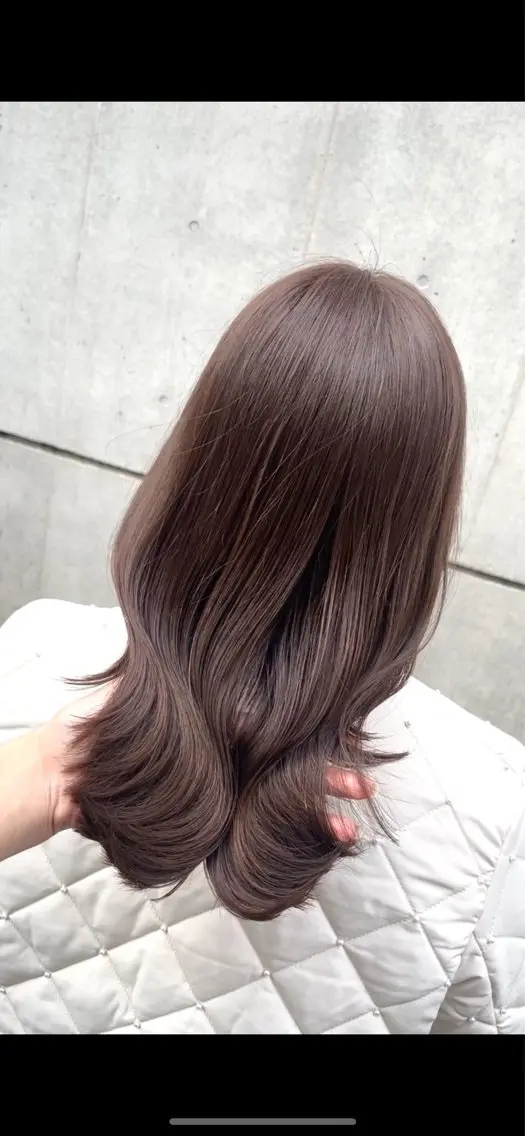 ミディアム カラー ミディアムレイヤー ベージュカラー ブリーチ ブラウンカラー ショコラベージュ カット ヘアカラー トリートメント ご新規様限定 透明感カラーKANAのヘアスタイル