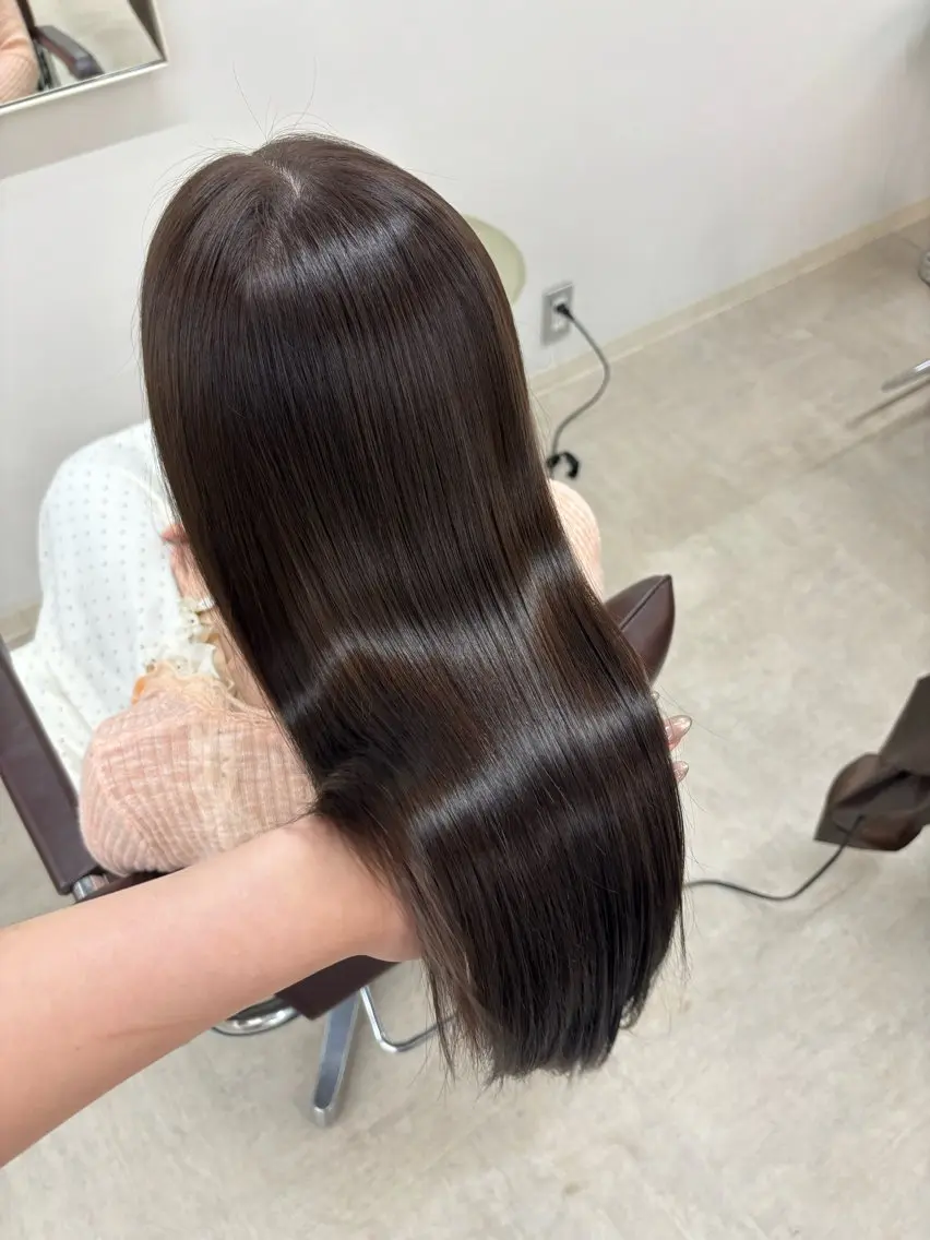 ミディアム カラー 渋谷｜透明感カラー 🫧🤍｜rinaのヘアスタイル