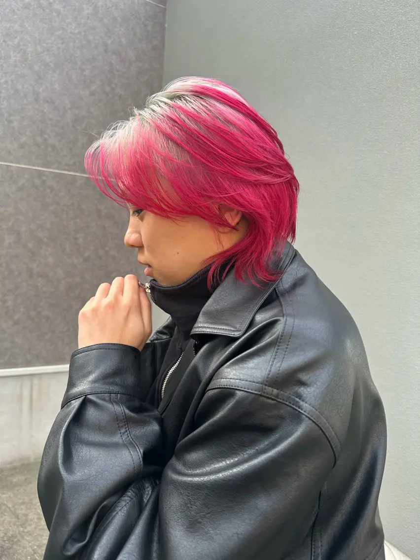 ミディアム メンズ ヘアカラー トリートメント ダメージレスブリーチ HIROSHIのヘアスタイル