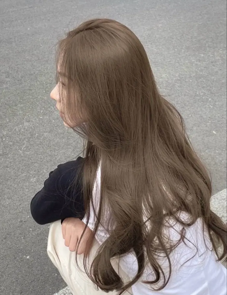 ロング chihiro / 透明感カラー🫧のヘアスタイル