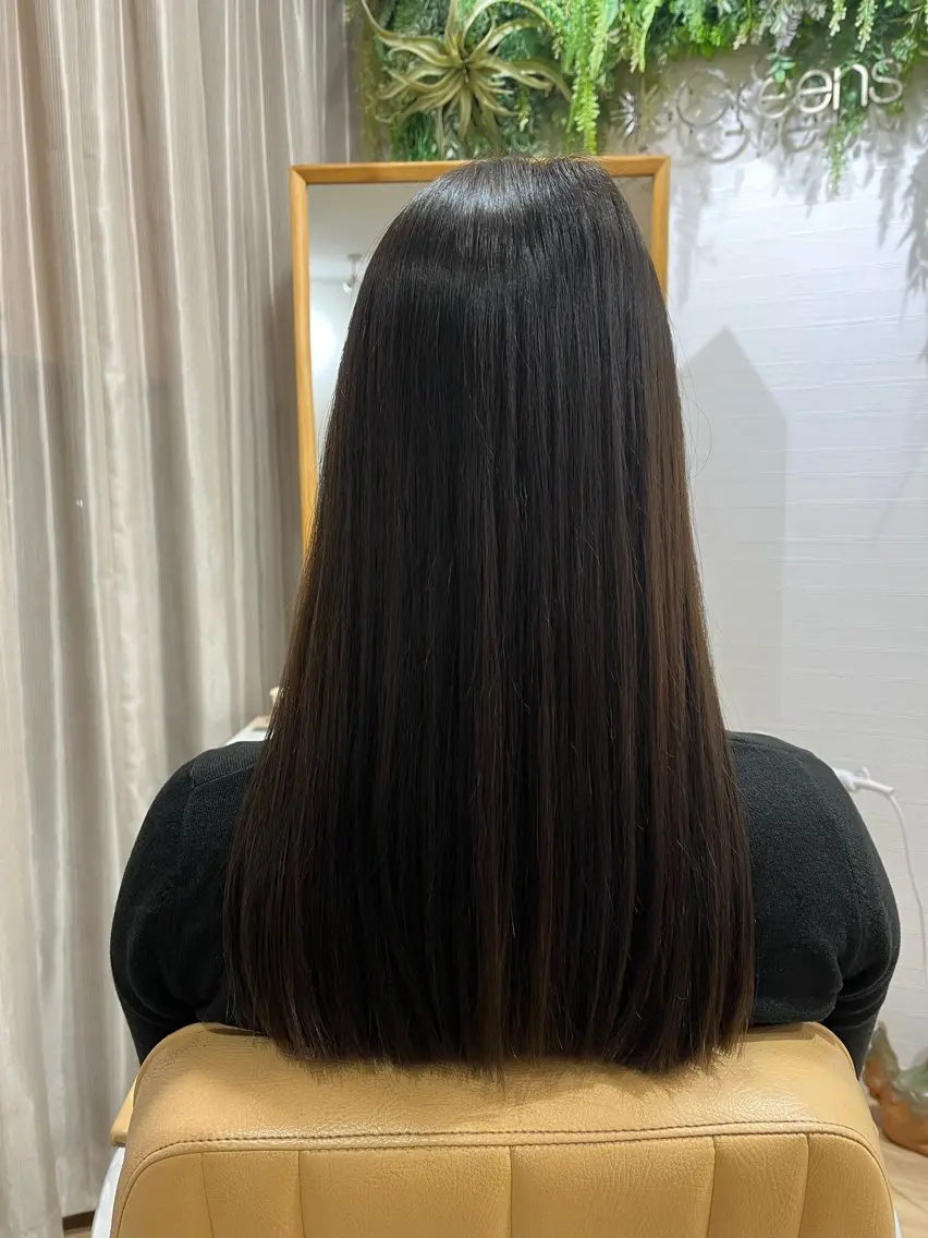 ロング 顔周りカット Greens Yokoのヘアスタイル