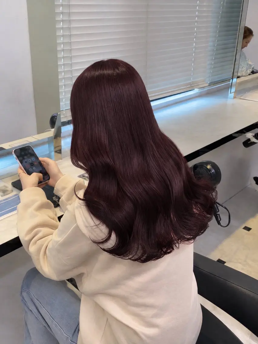 セミロング ヘアカラー トリートメント ♥️韓国風透明感 暖色misa♥️のヘアスタイル