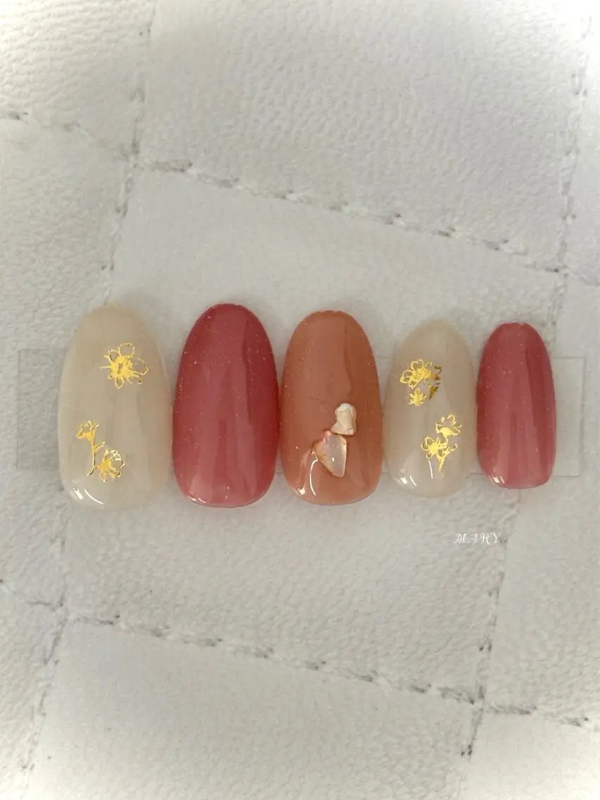 ネイル フラワーネイル ニュアンスネイル ワンカラーネイル ハンドネイル Mary nail .narumiのネイルデザイン