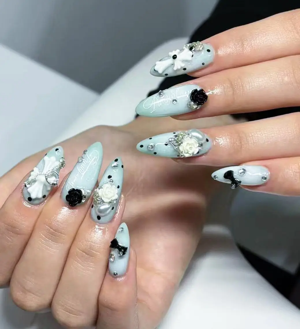 ネイル アートネイル ジェルネイル マグネットネイル Lu nailsalonのネイルデザイン