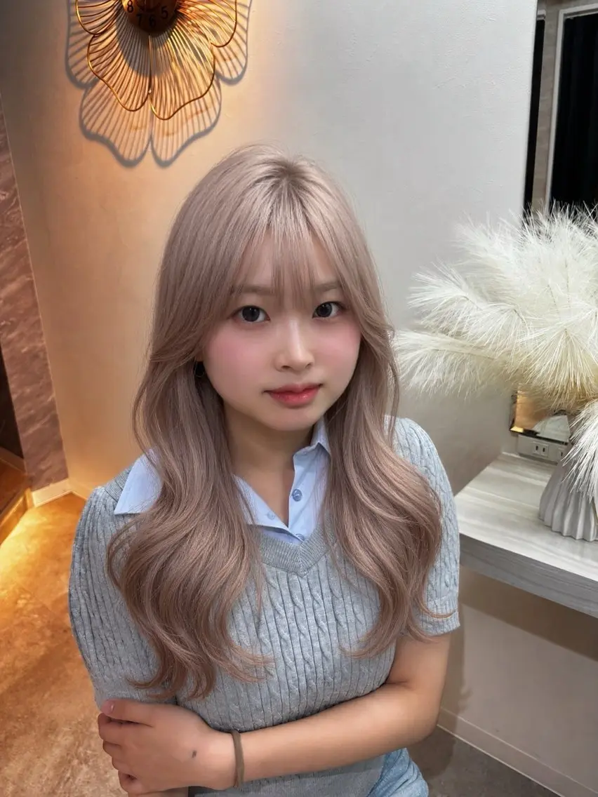 ロング カラー パーマ ヘアアレンジ カット ヘアカラー トリートメント 🤍韓国風レイヤー/ 艶髪🤍鳥越美羽のヘアスタイル
