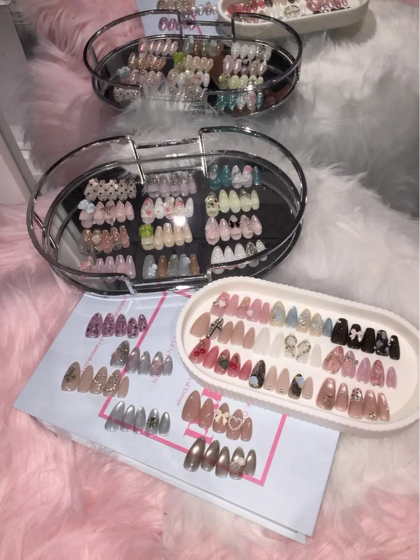ネイル ハンドネイル W NANAMIのネイルデザイン