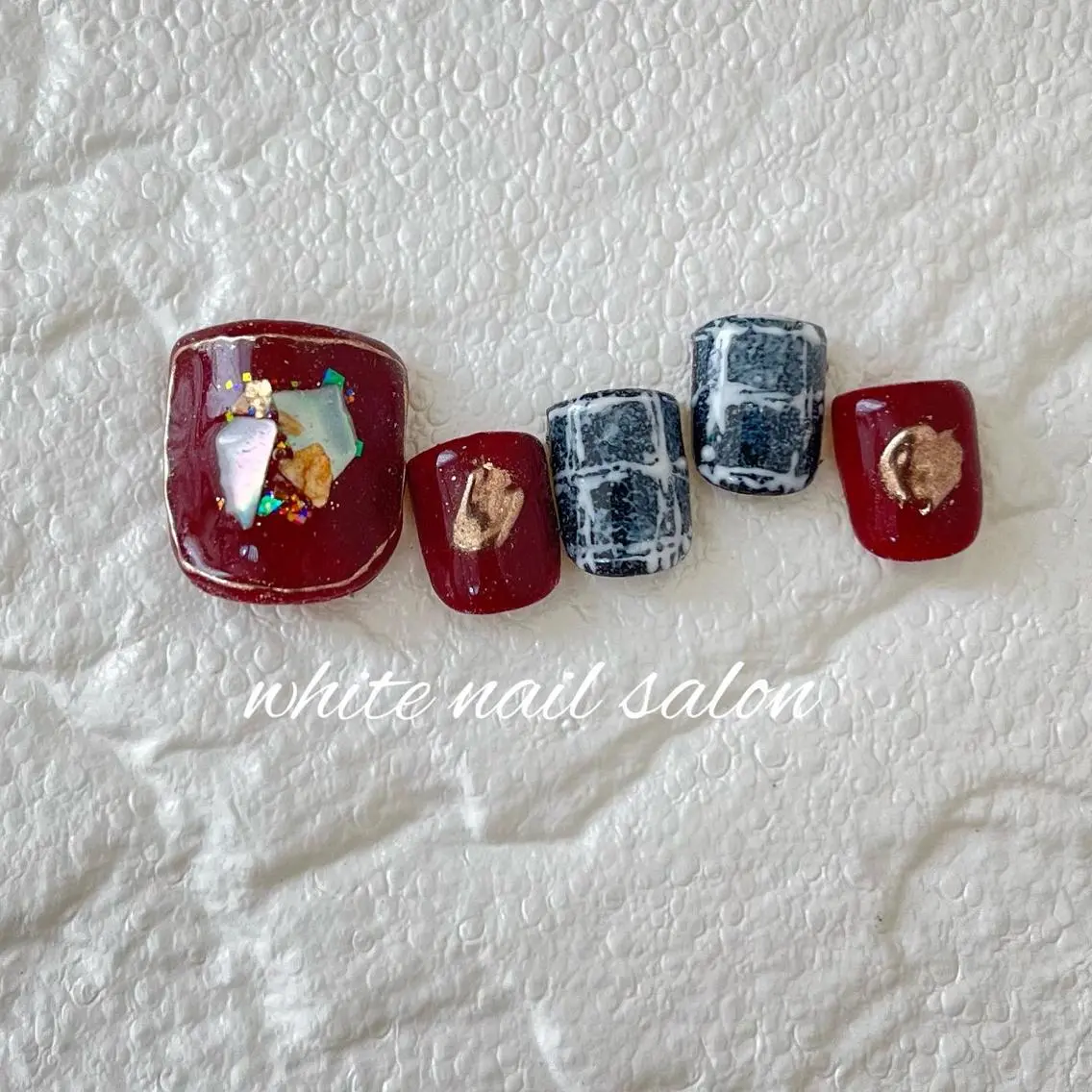 ネイル フットネイル ジェルネイル ハードジェル ラメ(グリッター) 持ち込み フットネイル white nail salonのネイルデザイン