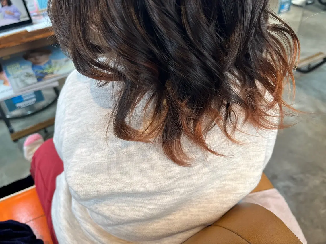 ミディアム カラー 鈴木 知希のヘアスタイル