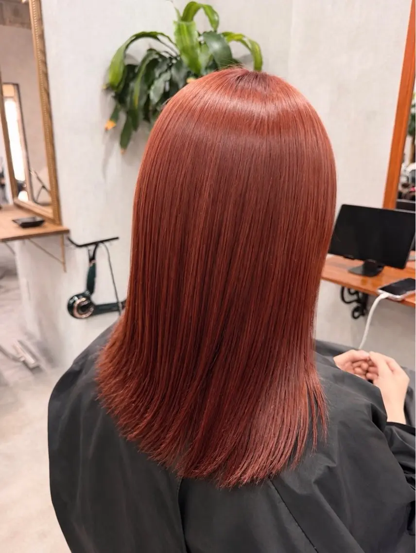 セミロング カラー オレンジ レッドカラー カット ヘアカラー C'LD Hair トモヤのヘアスタイル