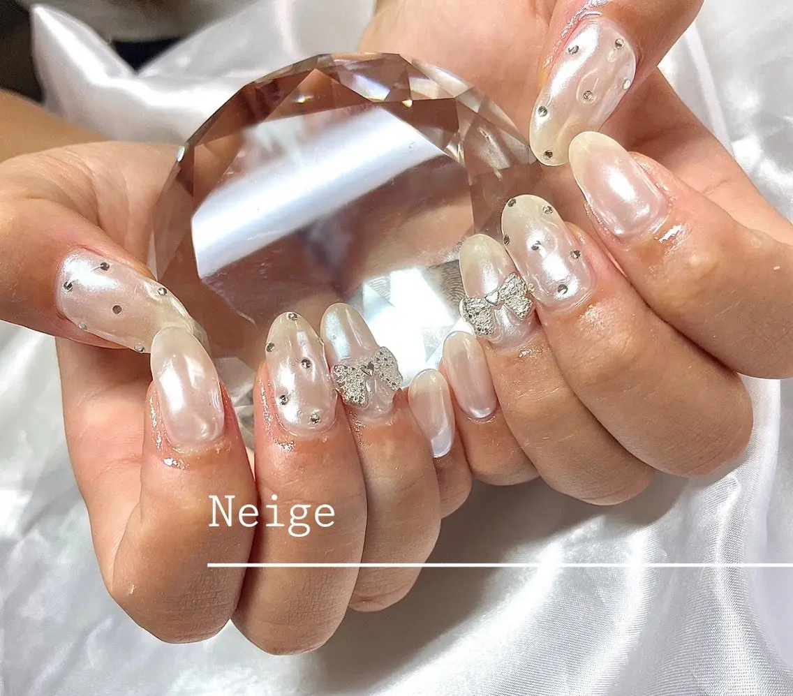 ネイル ストーンネイル ハンドネイル Neige‪𓂃ai ＊梅津 / 松尾のネイルデザイン